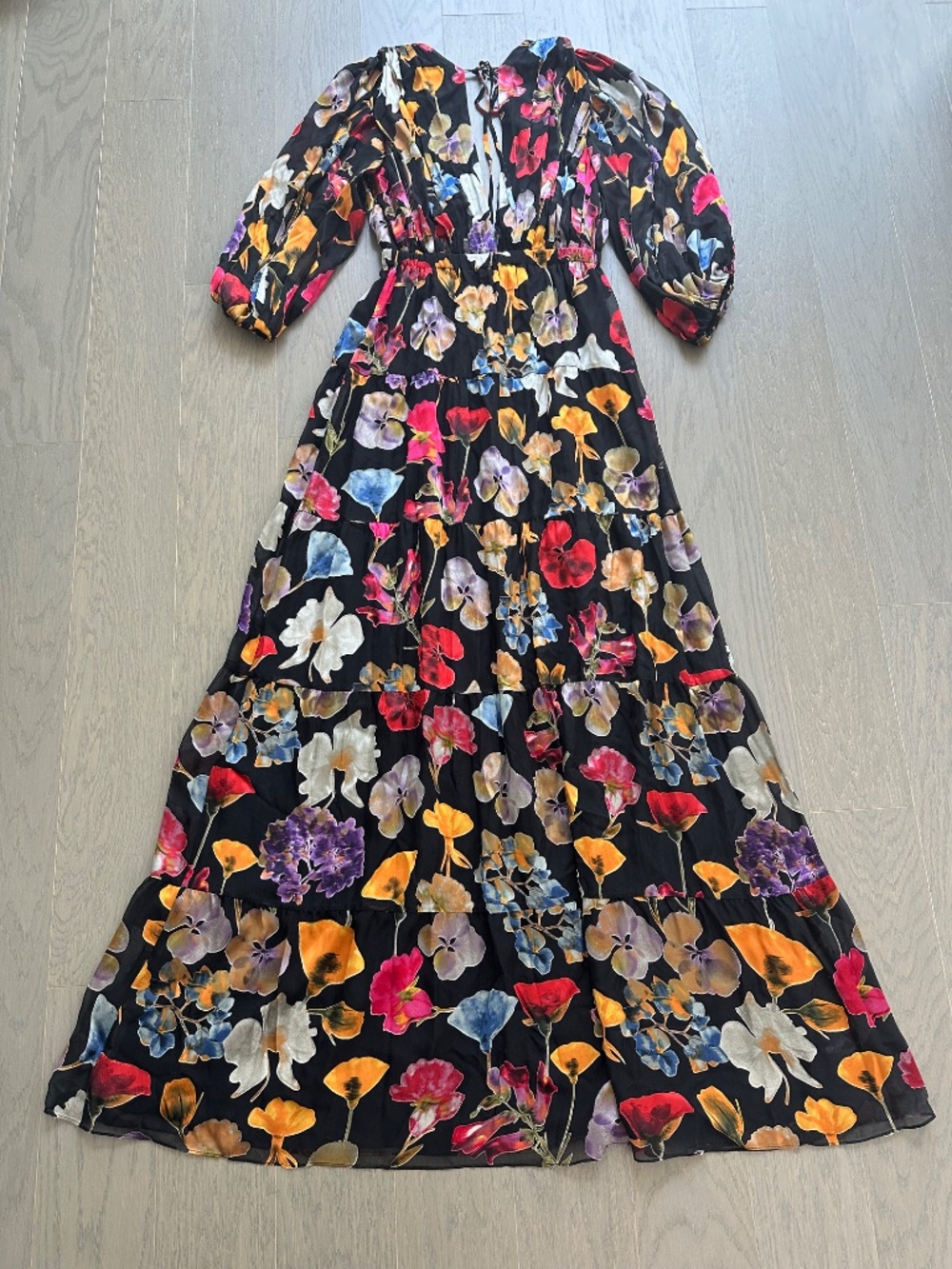 Alice + Olivia Floral V-neck Maxi Dress Black Satin Blouson Sleeve Size 2 - Picture 2 of 9